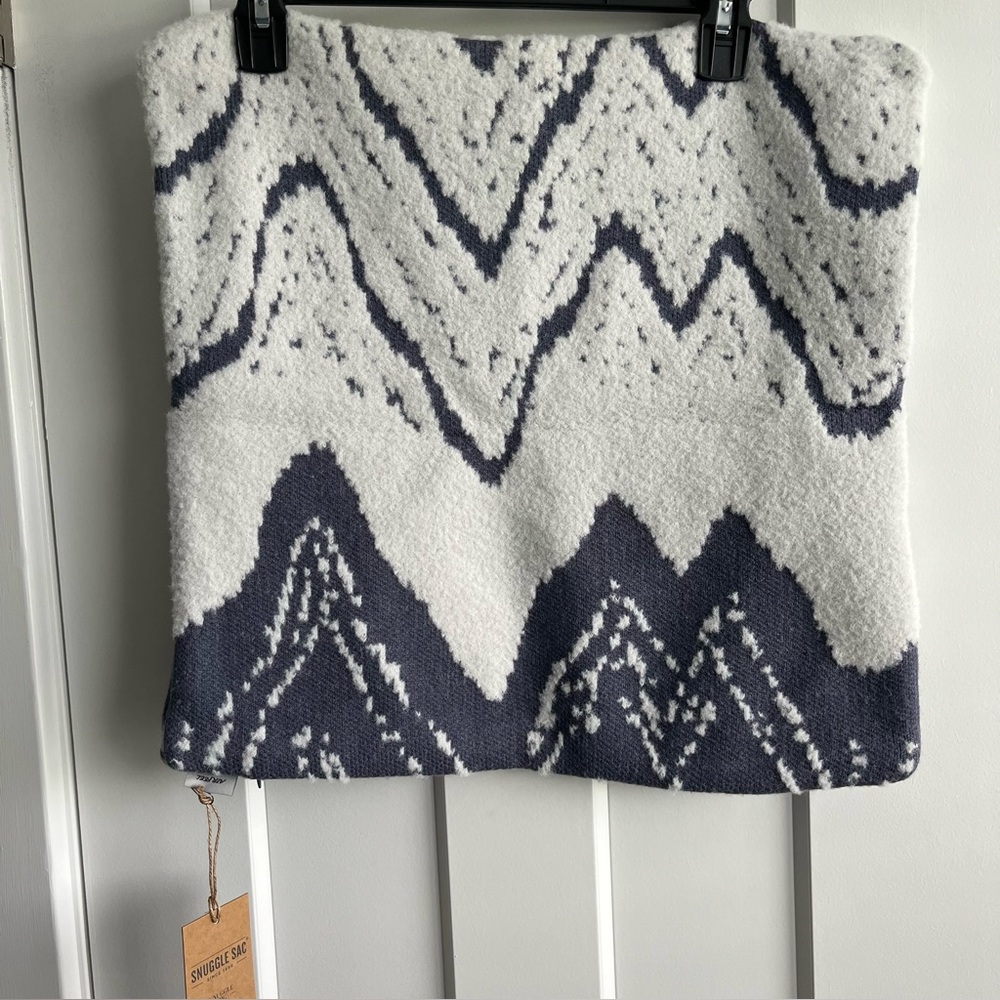 Snuggle Sac Senja Pillow Cover NWT